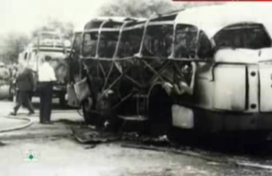 Автобус ЛАЗ-695Е после взрыва